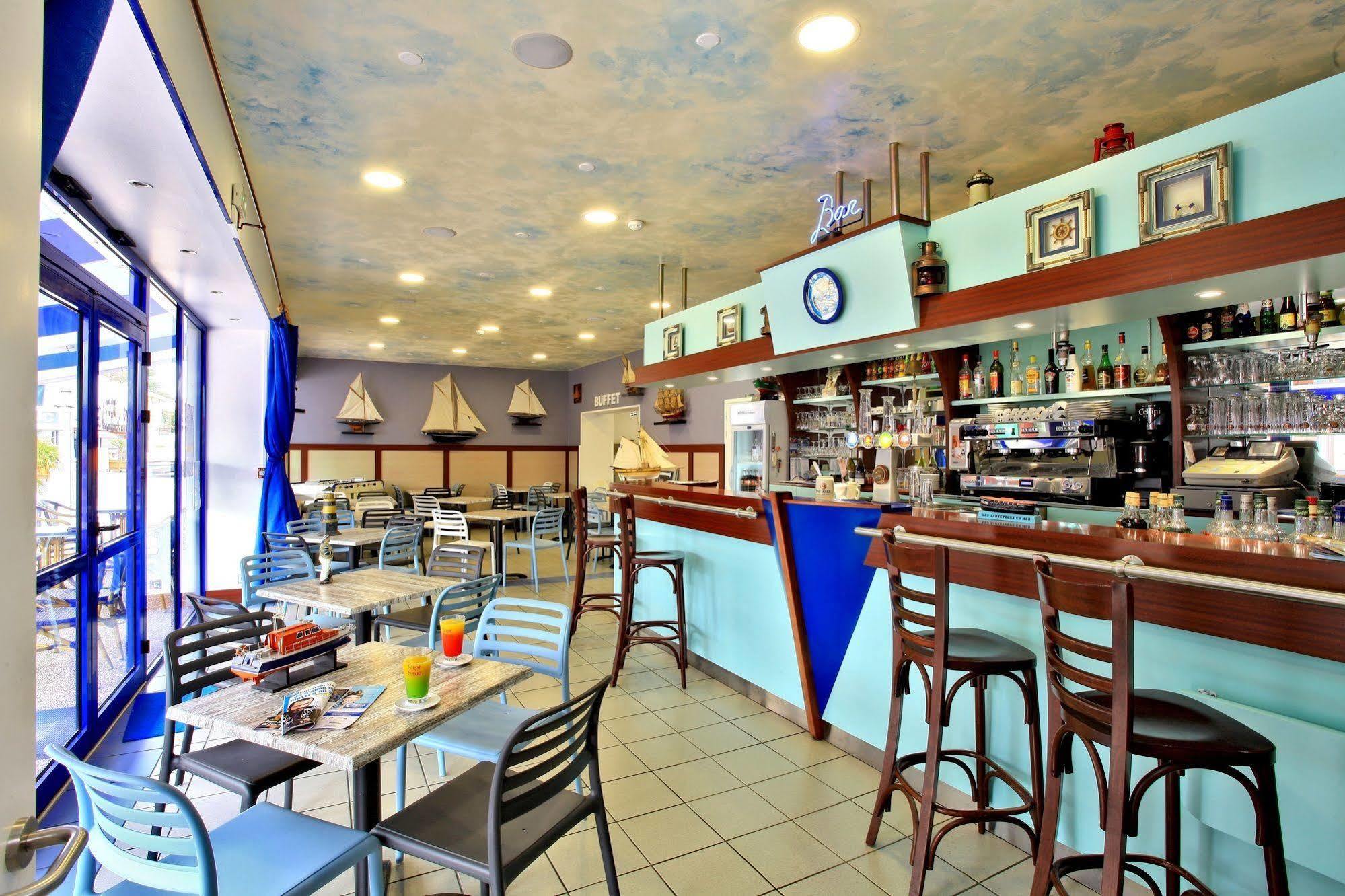 Hotel L'Embarcadere Ла-Бар-де-Мон Экстерьер фото